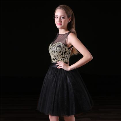 Elegant Lace Applique Black Homecoming Dresses..