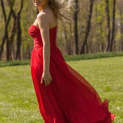 Elegant Red Prom Dresses Featuring Floral One..