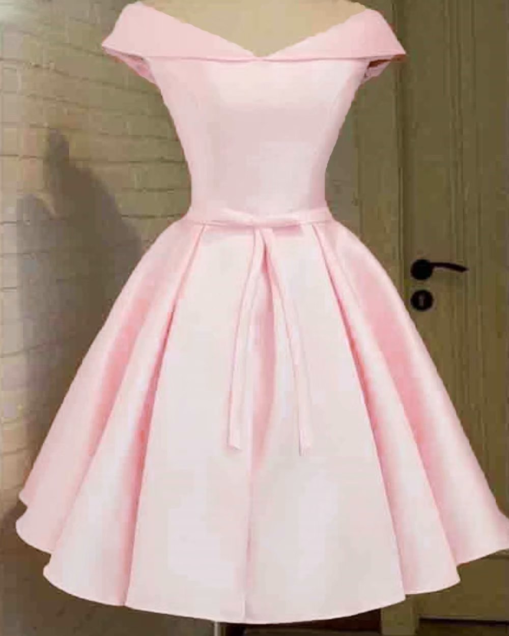 Real Photos Pink Satin Prom Dresses 2019 V Neck Lace-up Knee-length Prom Dress Short Evening Party Gowns