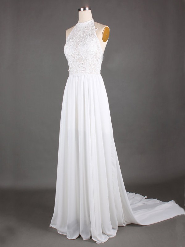 Sexy Backless White Formal Dresses Halter Neckline Chiffon Long Elegant Prom Gonws With Lace Bodice And Short Train