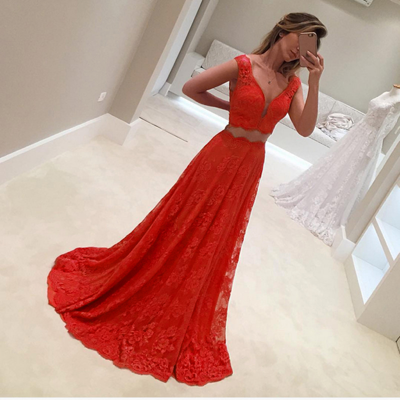 Sexy Red 2 Piece Prom Dresses Featuring V Neckline Long Lace Evening Gowns