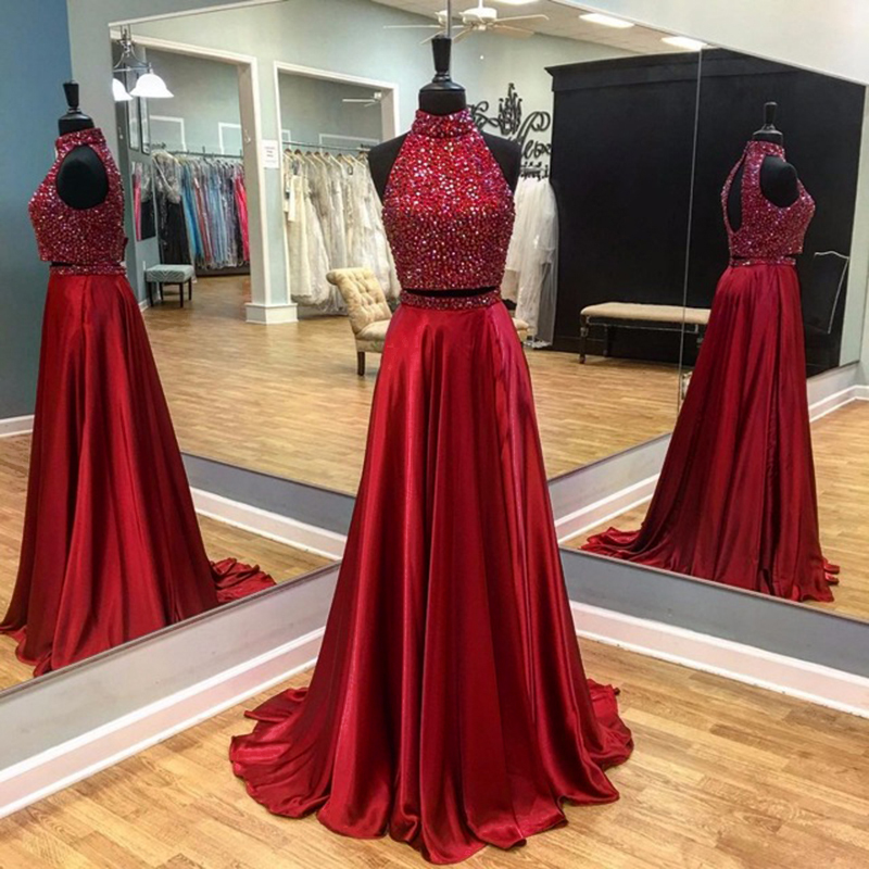 2017 Burgundy 2 Piece Prom Dresses Featuring Halter Neckline Long Backless Evening Gowns