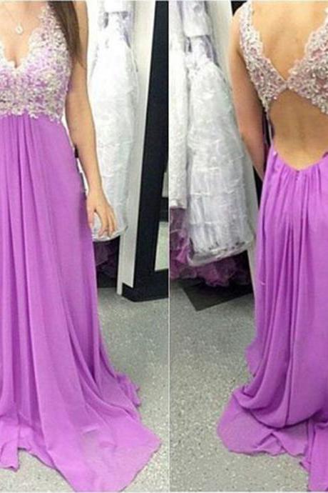 Long Light Purple Lace Appliques Prom Dresses Featuring Plunge V Neckline Floor Length Elegant Chiffon Formal Dresses
