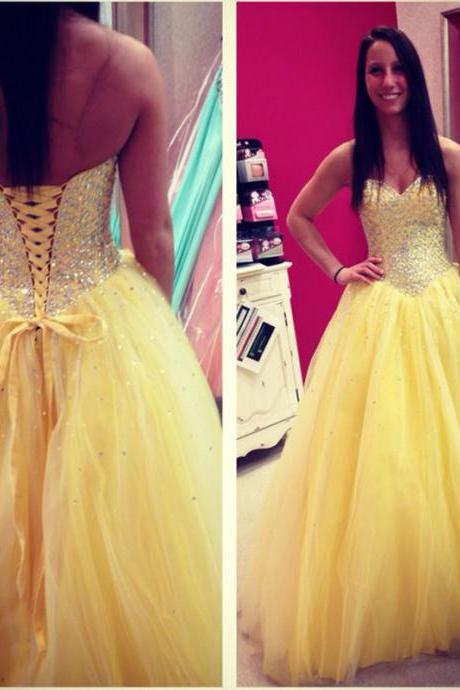 Long Yellow Prom Dresses Showcases Rhinestones Beaded Bodice Floor Length Sweetheart Tulle Formal Dresses