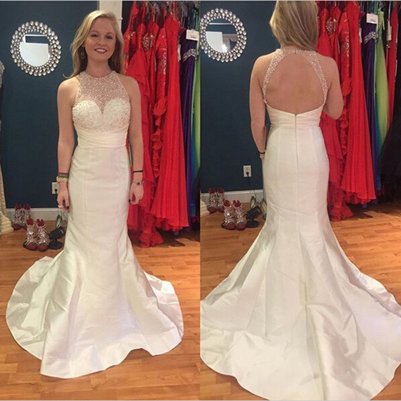A-Line/Princess Mother of the Bride Dresses Scoop Neck Half Sleeves Floor-Length Satin Formal Dresses With Appliques Lace/Back Zipper main image 1